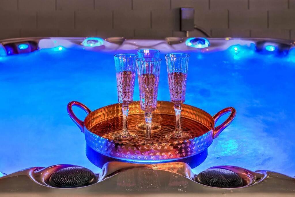 Cozy Desert Retreat - Pool, Spa, Views Henderson Ngoại thất bức ảnh